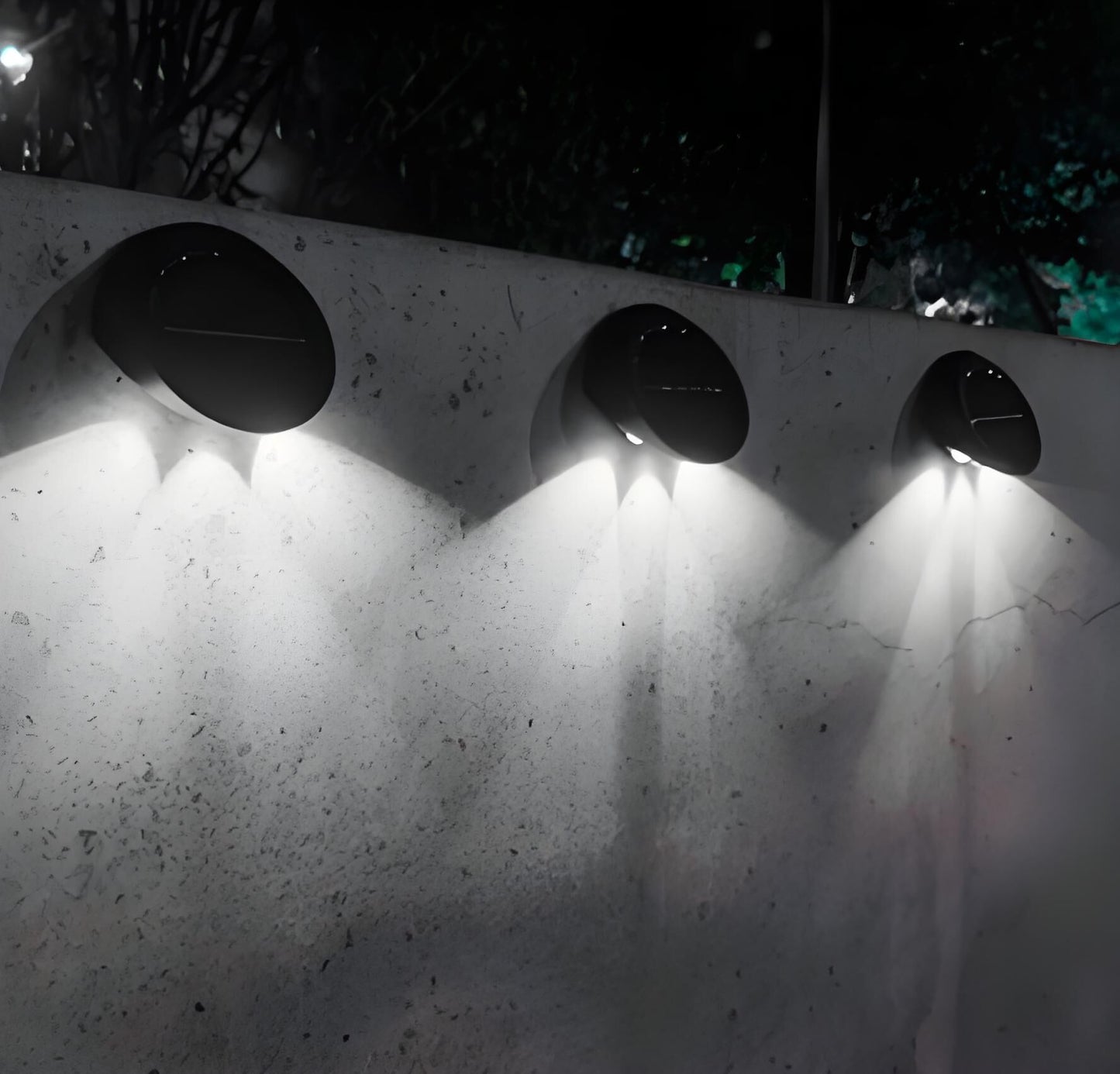 Solar Outdoor Wall Lights (4-Pack): IP44 Waterproof LED Sconces for Garden, Patio & Pathway Lighting（white light）