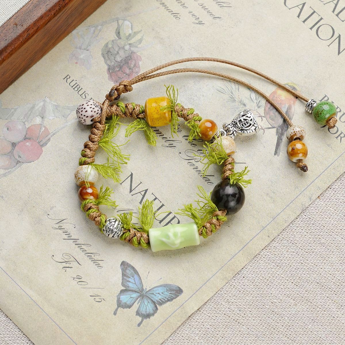 3-PCS Fresh & Whimsical Christmas Ceramic Braided Bracelet - Cartoon Animal Hand Rope, Artistic Hand Jewelry